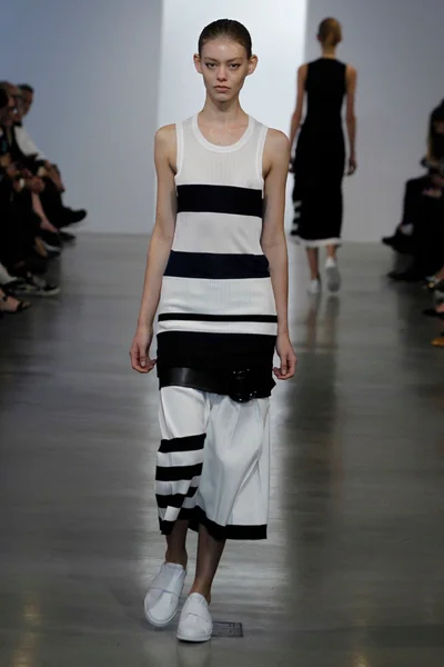 Look 2